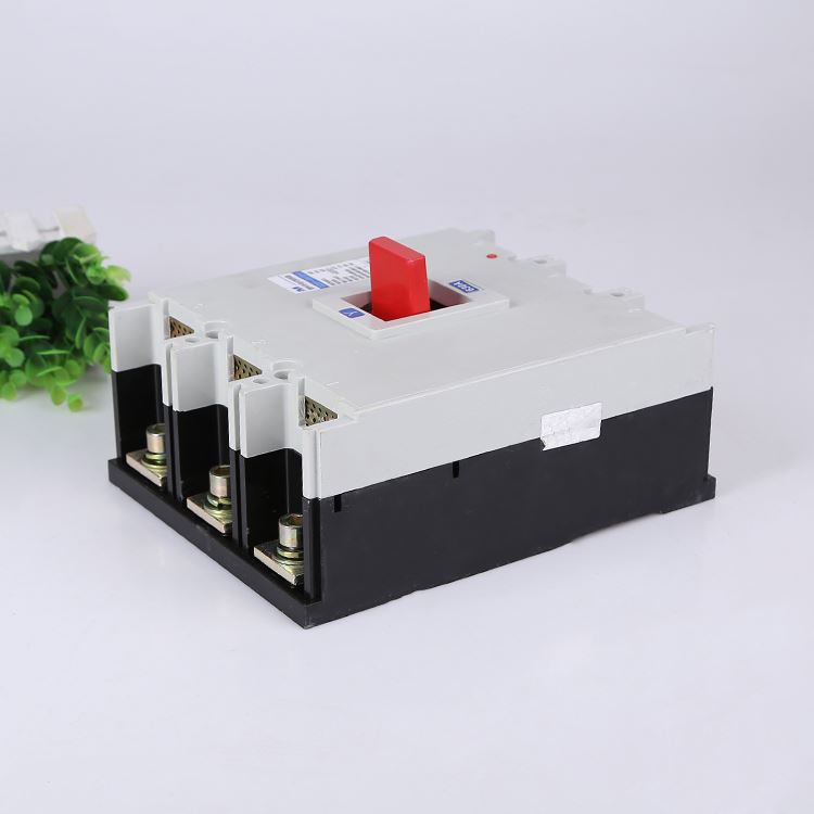 Disjuntor em caixa miniatura