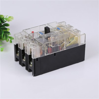 Disjuntor da caixa do módulo